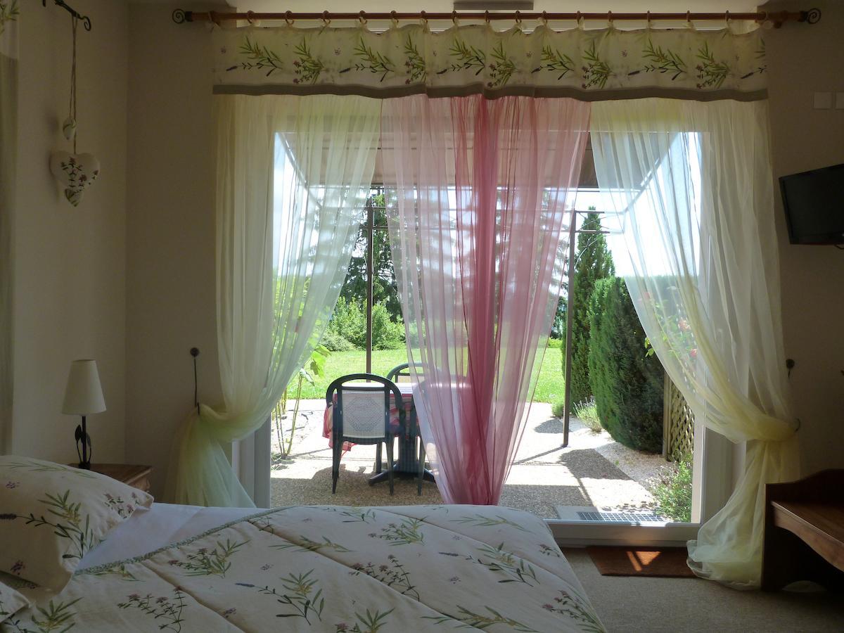 Hotel La Terrasse Marnand Habitación foto